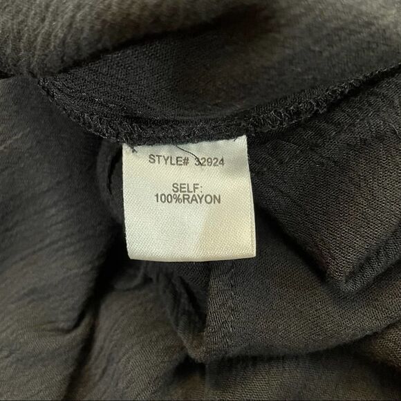 Skies are Blue Long Sleeve Embroidered Detail Blouse - Picture 9 of 12